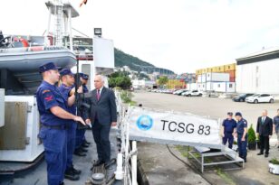Trabzon Valisi Aziz Yıldırım, TCSG-83 Komutanlığında Asayiş Toplantısına Katıldı