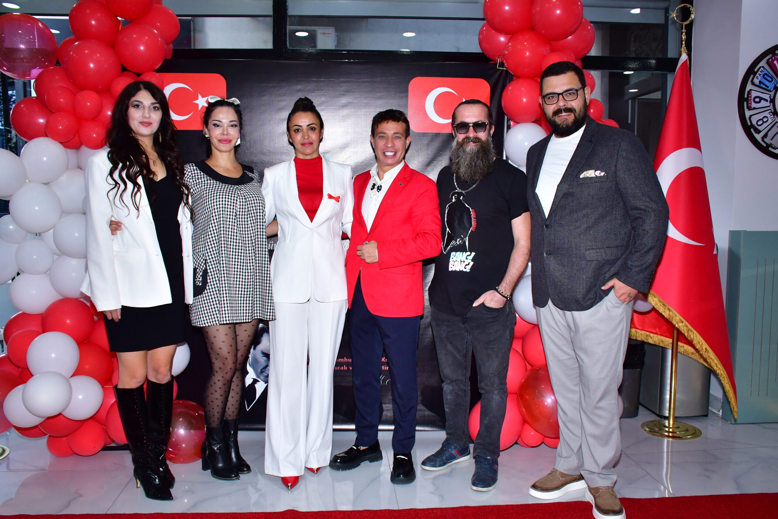 Cumhuriyetin 102. Yılı Coşkusu Keser Ailesiyle Kutlandı!