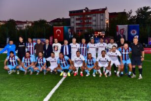 Trabzon’da Efsaneler Emir Yuşa Atıcı İçin Buluştu