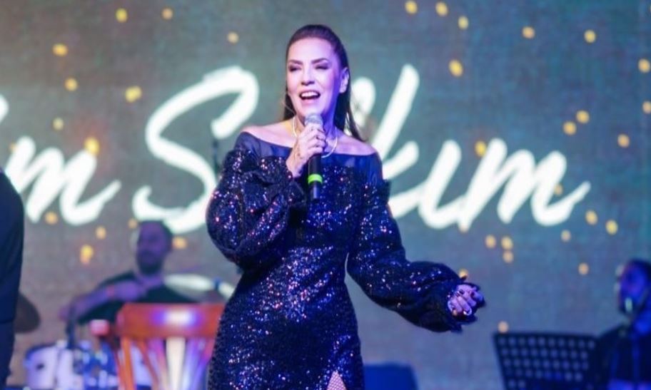 YEŞİM SALKIM’DAN KIBRIS’TA CUMHURİYET COŞKUSU