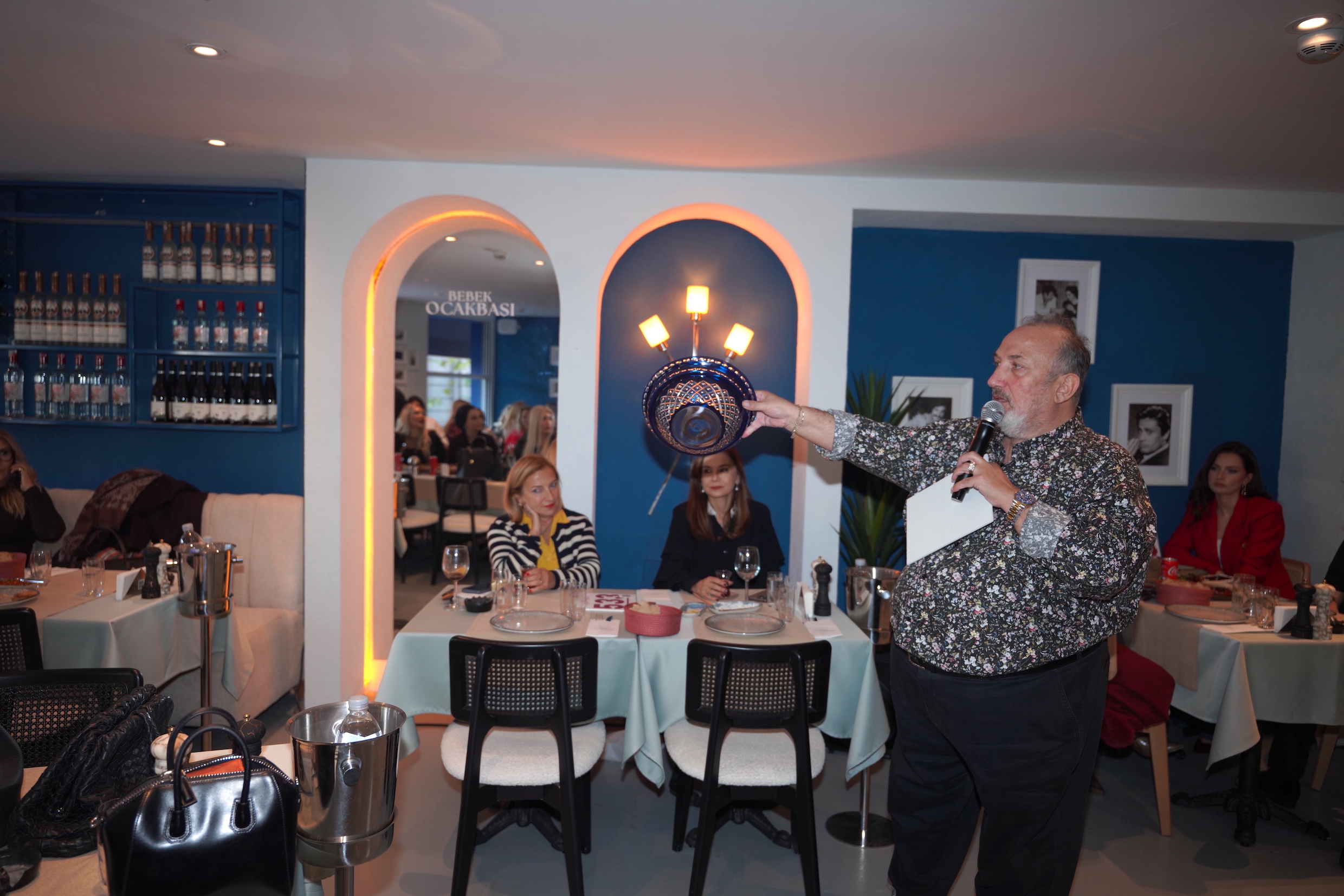 Boğazda Sanat Rüzgarı, Uğur Batur’un Müzayedesi Büyük İlgi Gördü Sanat, Stil ve Lezzet Aynı Masada: Bebek’te Özel Müzayede Gecesi