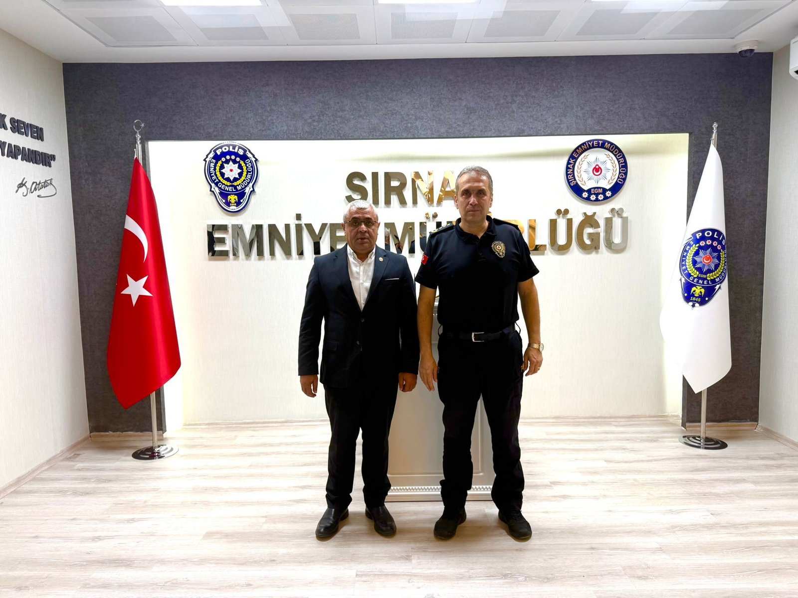 Şırnak İl Emniyet Müdürümüz Sayın Volkan Sazak’a yönelik yürütülen iftira kampanyası; ucuzdur, zayıftır, sonuçsuzdur.