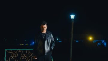 Yeni şarkıya  hurdalıkta klip