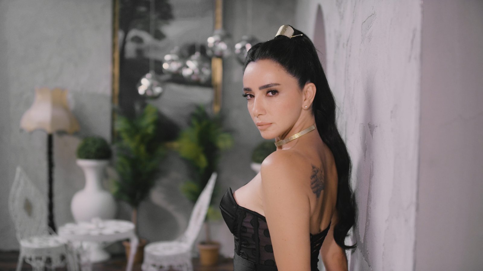 Öykü Gürman’dan yeni tekli “Bak Hepsi Bu”