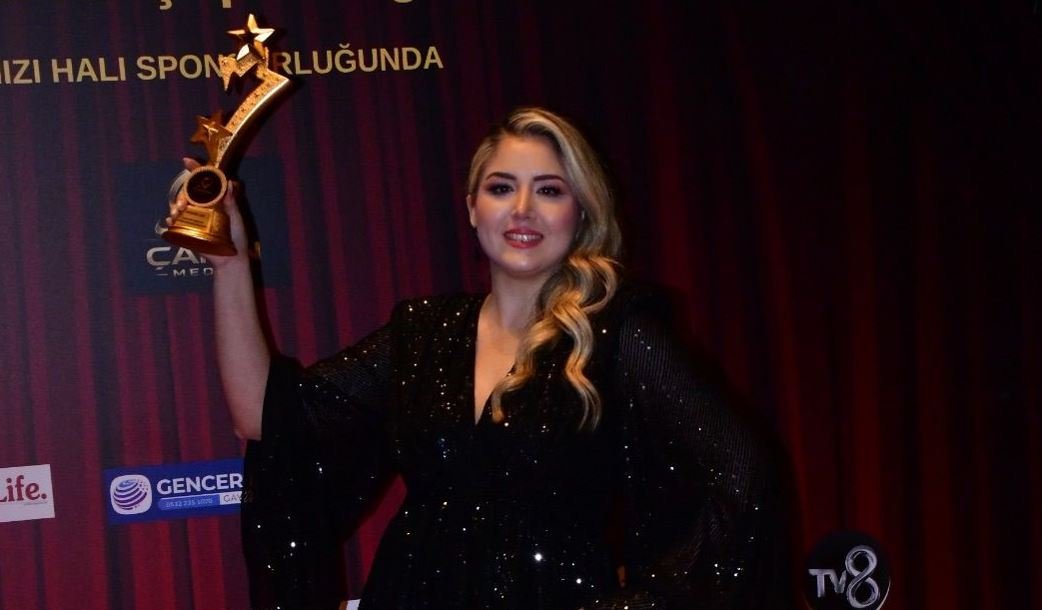 Işıltının Adı: Ayşegül Sağ’a Uluslararası Prestij Ödülü!