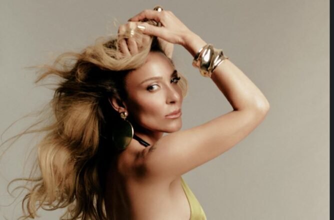 Kıbrıs Güzel’i Ziynet Sali