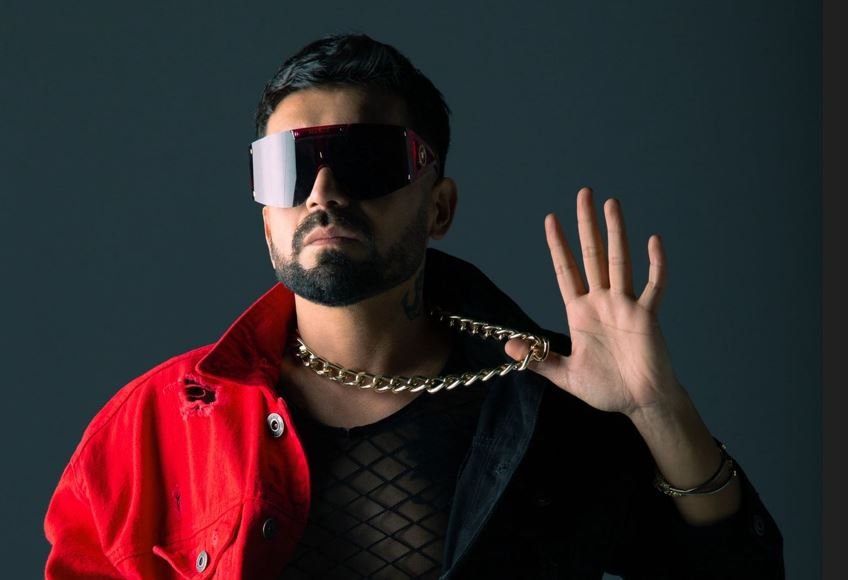 DOĞU’NUN YILDIZLARI MEDYA GECESİ’NDE SAHNE OĞUZ SARAL’IN