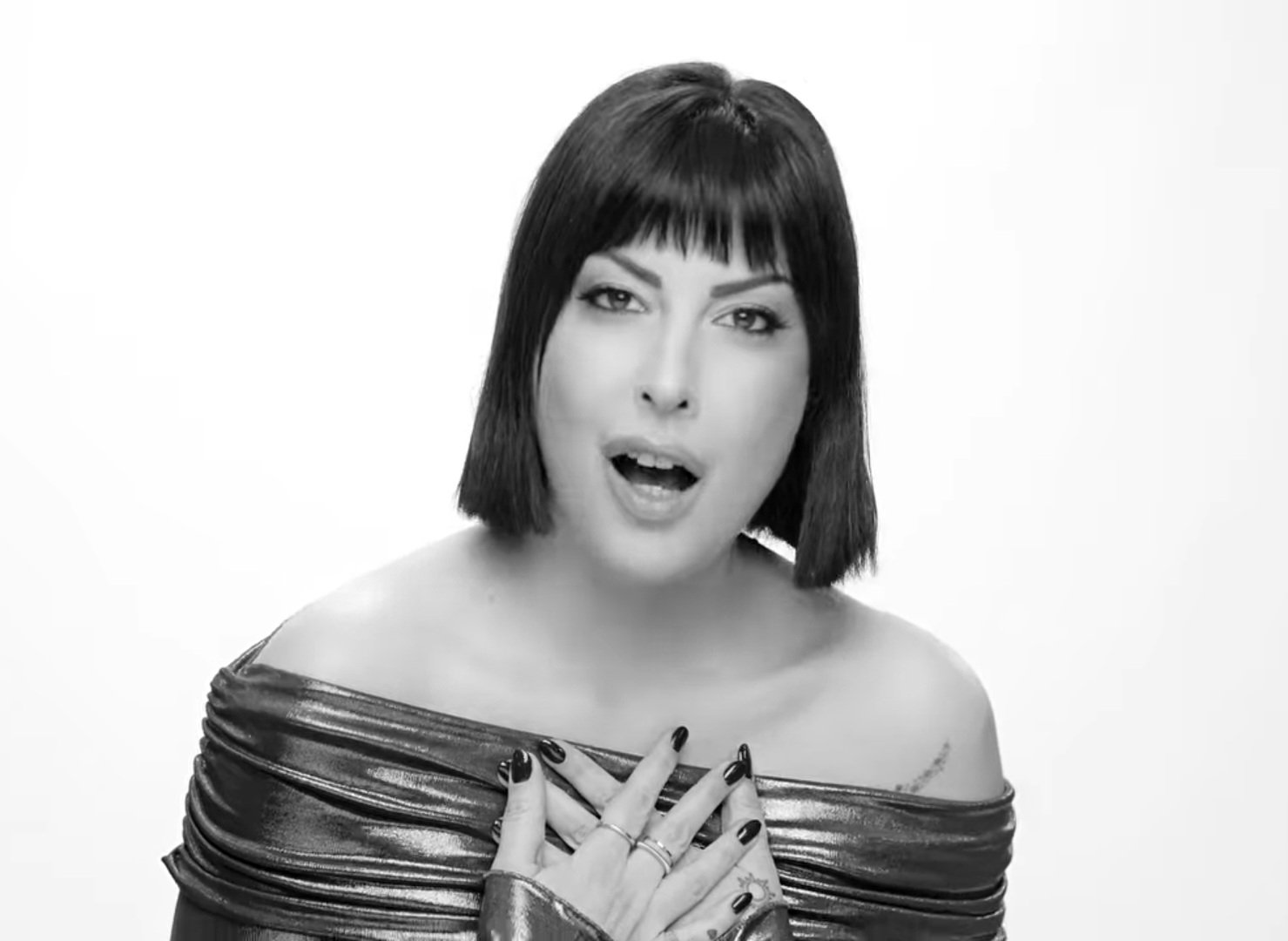 GÜNCE’DEN MÜZİK KALİTESİ YÜKSEK SIRA DIŞI BİR ŞARKI “SOR”