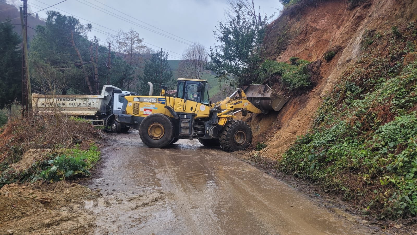 BÜYÜKŞEHİR 18 İLÇEDE ULAŞIMI GÜÇLENDİRİYOR
