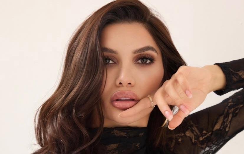 Eylem Aytaş Podyumlarda iddaalı bir model olmak istiyor.