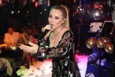 AYLİNCE BİR ATEŞE ATTIN BENİ