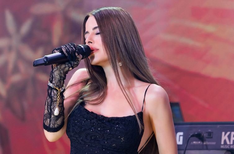 Simge’den Zirve Hamlesi “Kalpsiz Serseri”