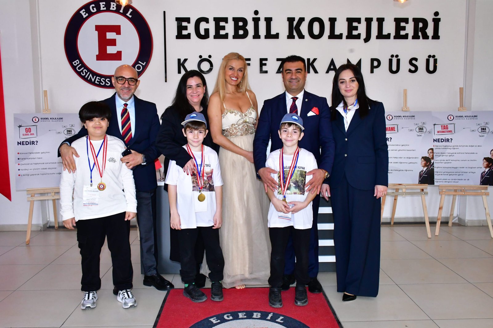 TABİATIN KIZI TUĞBA ÖZAY VE “SUYUN MELEKLERİ” KAZ DAĞLARI’NDA BULUŞTU