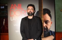 “Anıl Doruk, Uslanmam ve Meçhul şarkılarının lansmanını gerçekleştirdi.”