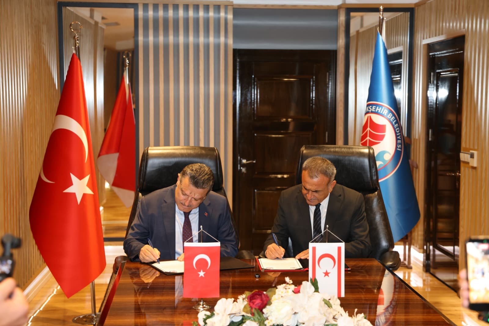 TRABZON İLE GAZİMAĞUSA KARDEŞ ŞEHİR OLDU