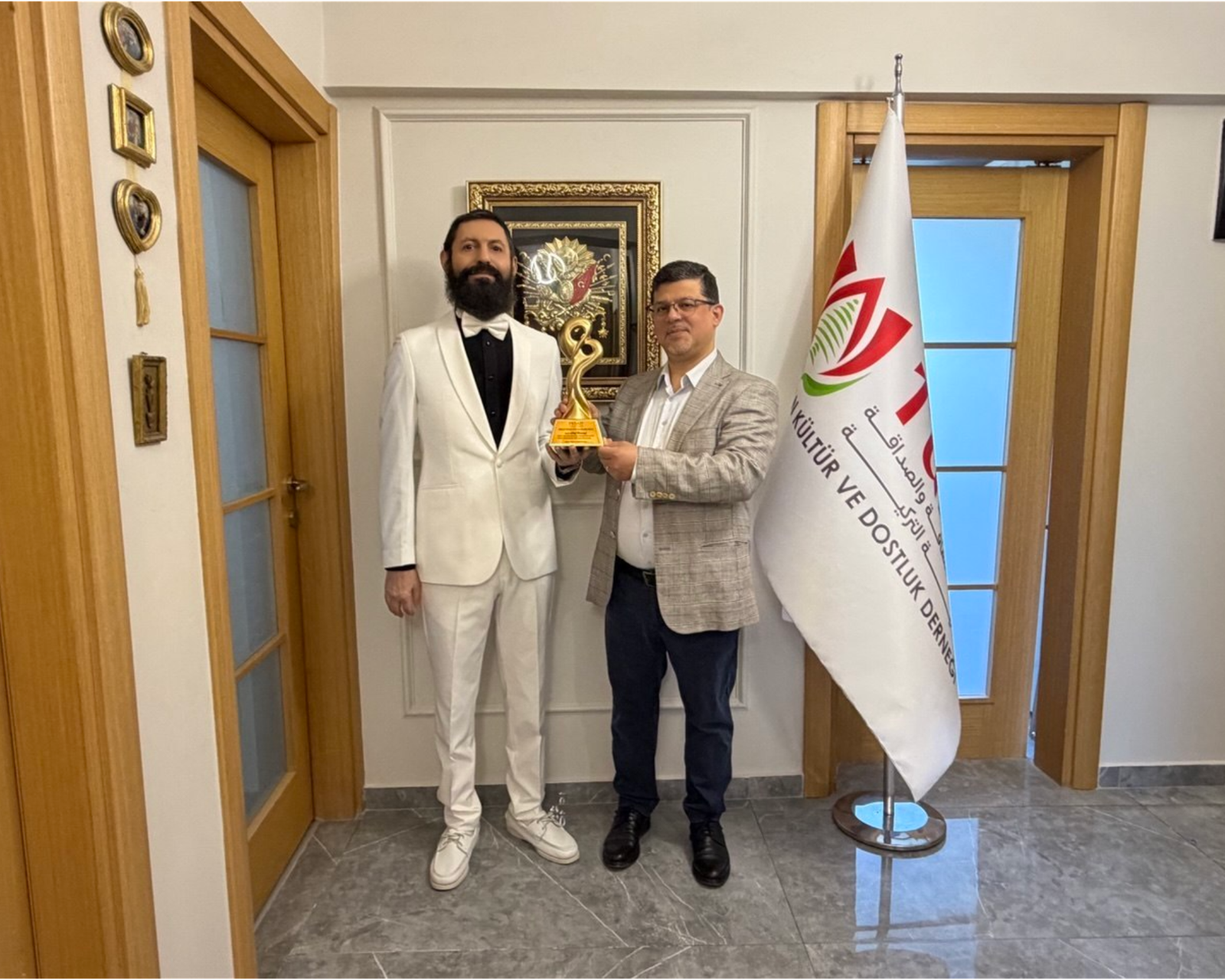 Akif Manaf “Lübnan-Türkiye Dostluk ve Barış Ödülü” ile Onurlandırıldı