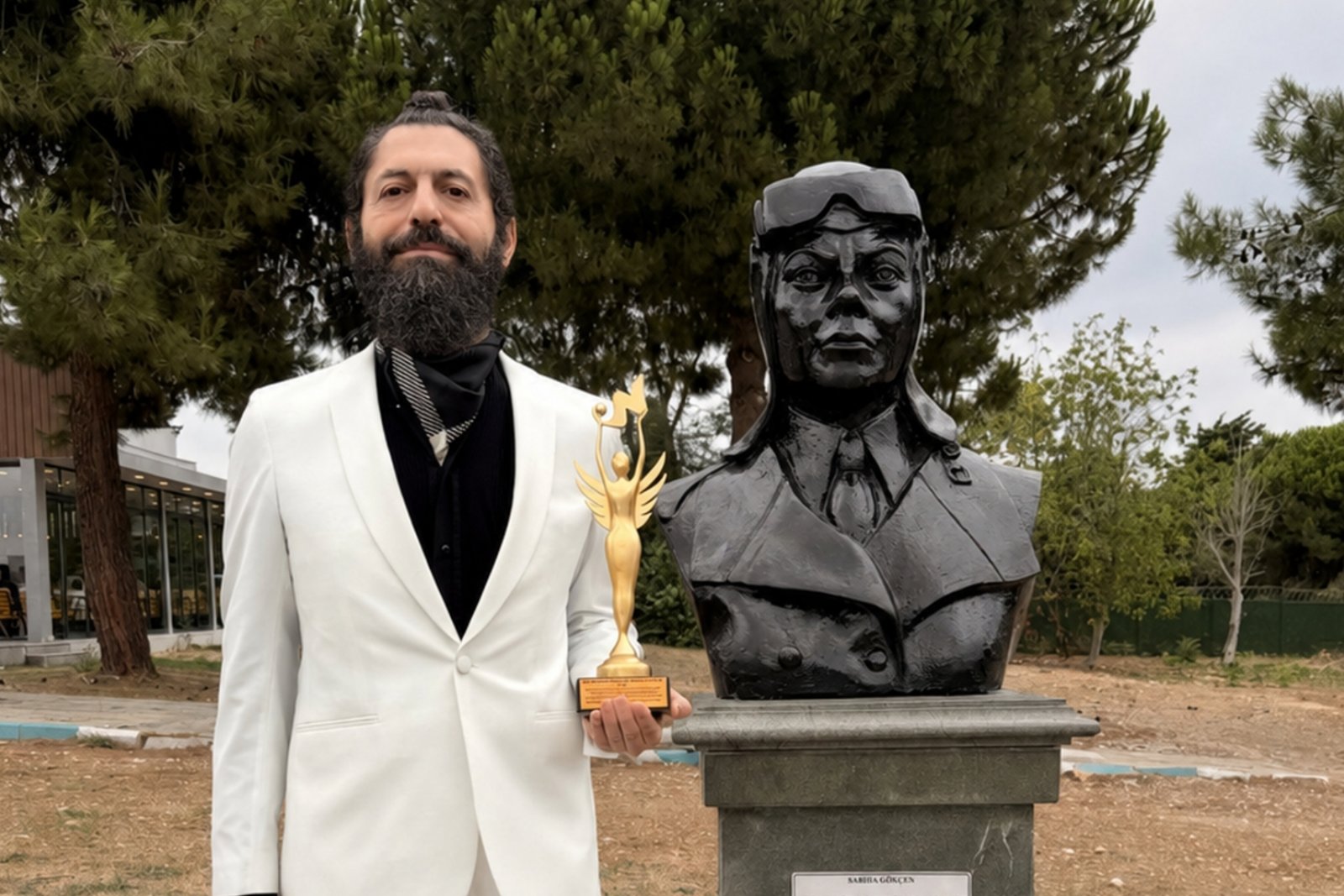 Akif Manaf Sağlık ve Barış Ödülü Sabiha Gökçen’e İthaf Edildi